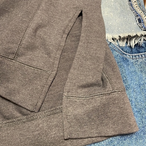 Wildfox Sweatshirt Graphic Easy Does It XS Gray Rainbow Pink Crewneck Leisure - Picture 7 of 9